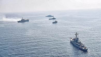 الحرس الثوري الإيراني يحتجز سفينة محملة بوقود مهرب في مياه الخليج